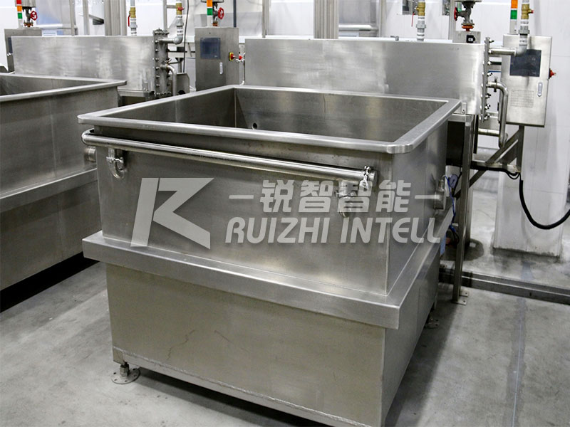 走進(jìn)車(chē)間 感受鹵制品智能生產(chǎn)線(xiàn)提效保質(zhì)的魅力